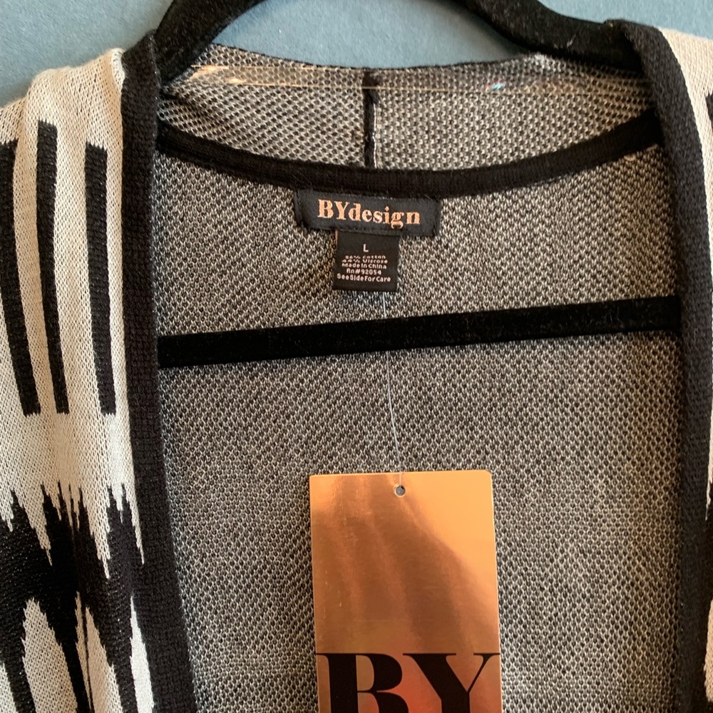 By‎ Design NWT Black, White and Gray Women’s Sweater Size Large - Picture 2 of 7